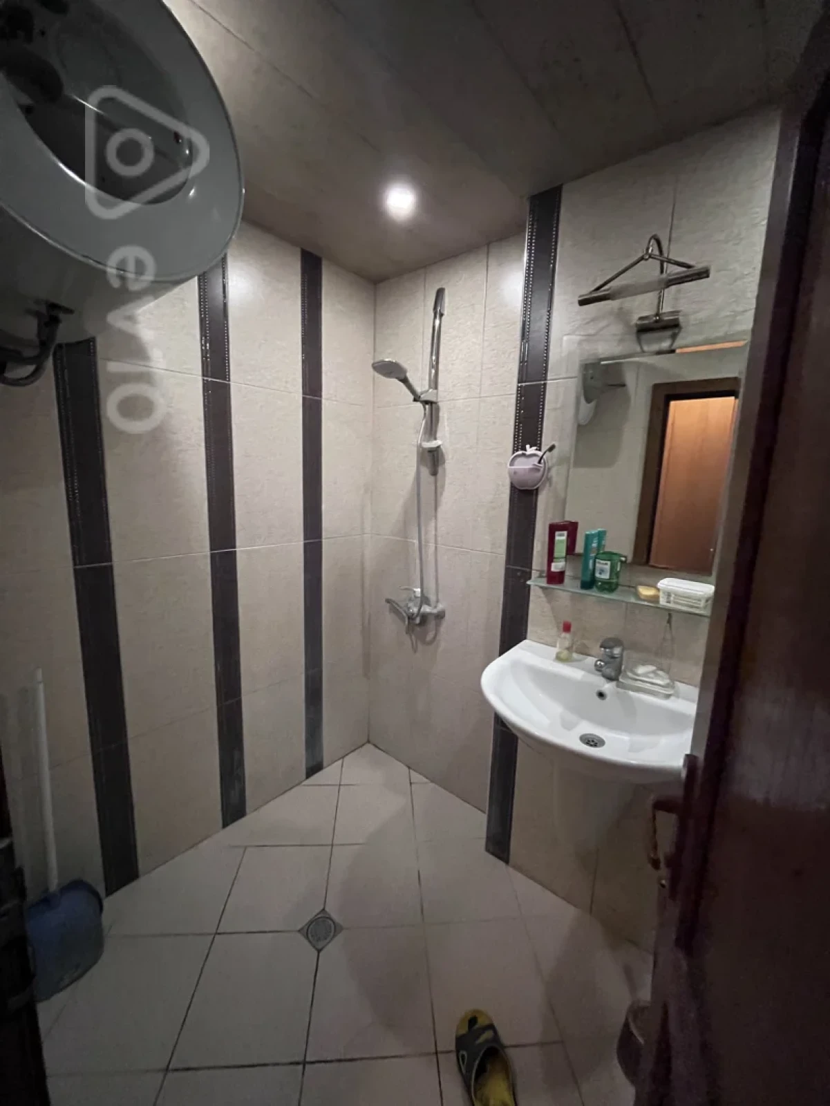 Satılır 2 otaqlı köhnə tikili 50 m²