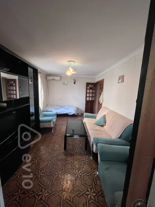 Satılır 2 otaqlı köhnə tikili 50 m²