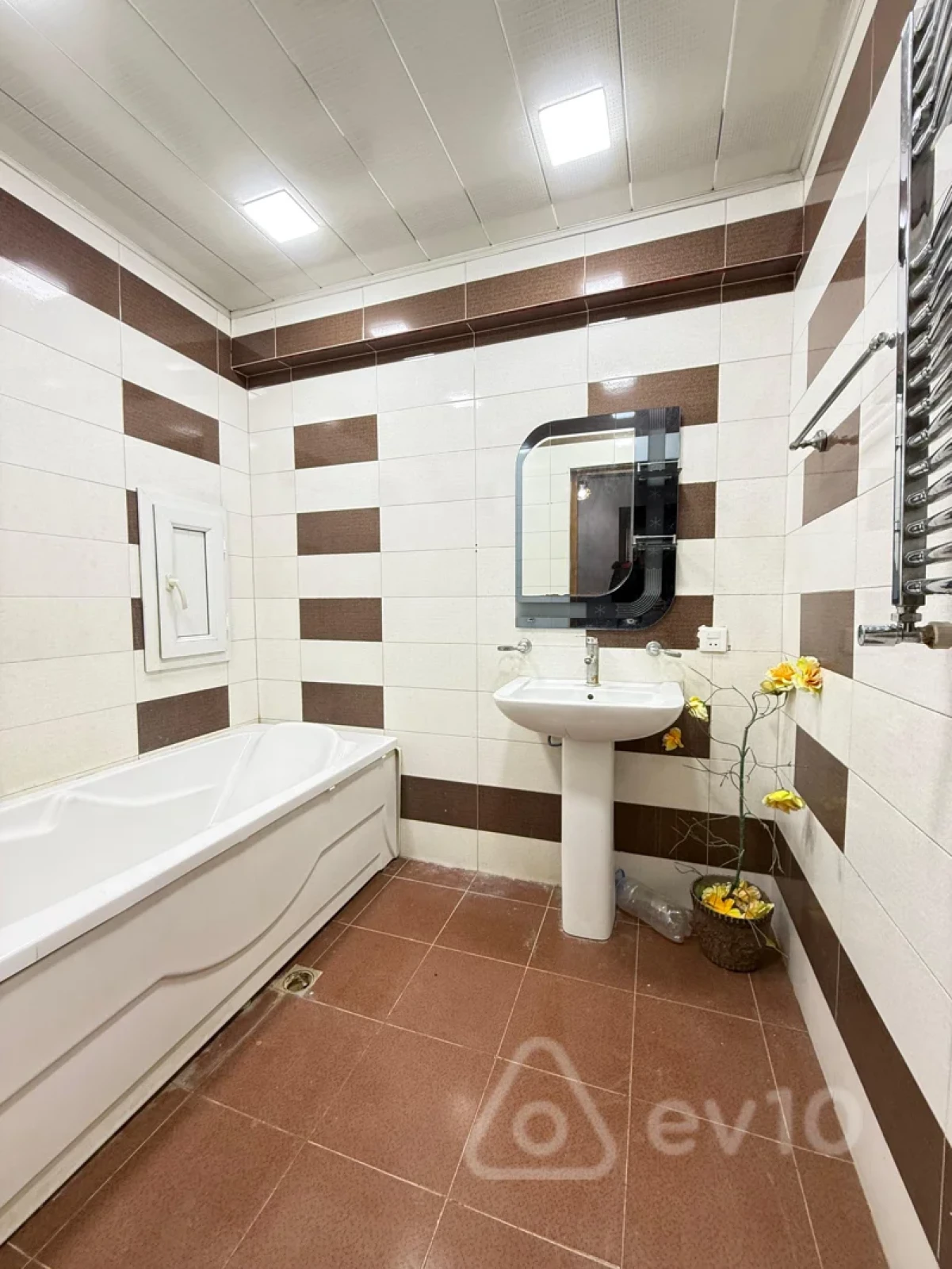 Satılır 2 otaqlı yeni tikili 75 m²