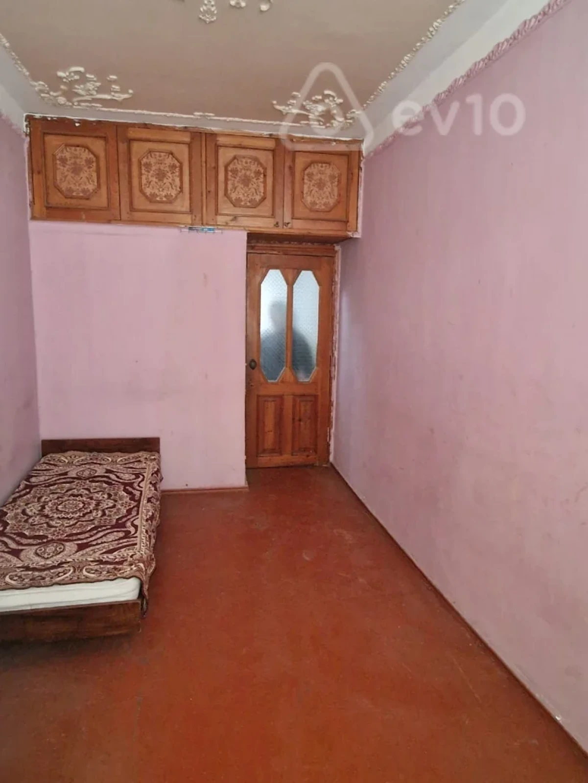 Kirayə verilir 3 otaqlı köhnə tikili 70 m²