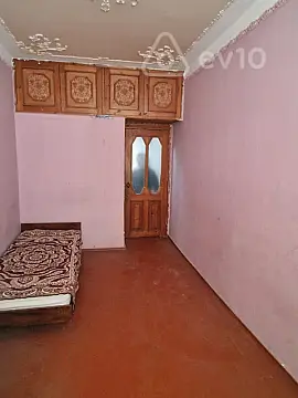 Kirayə verilir 3 otaqlı köhnə tikili 70 m²