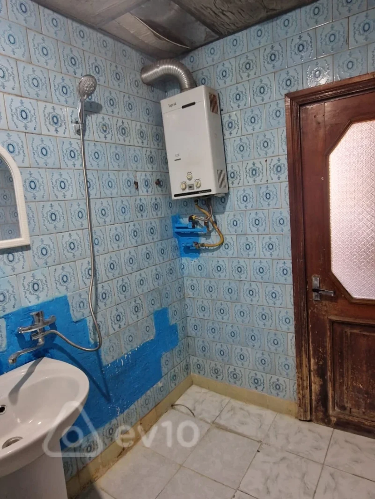 Kirayə verilir 3 otaqlı köhnə tikili 70 m²