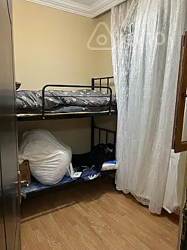 Kirayə verilir 2 otaqlı köhnə tikili 44 m²