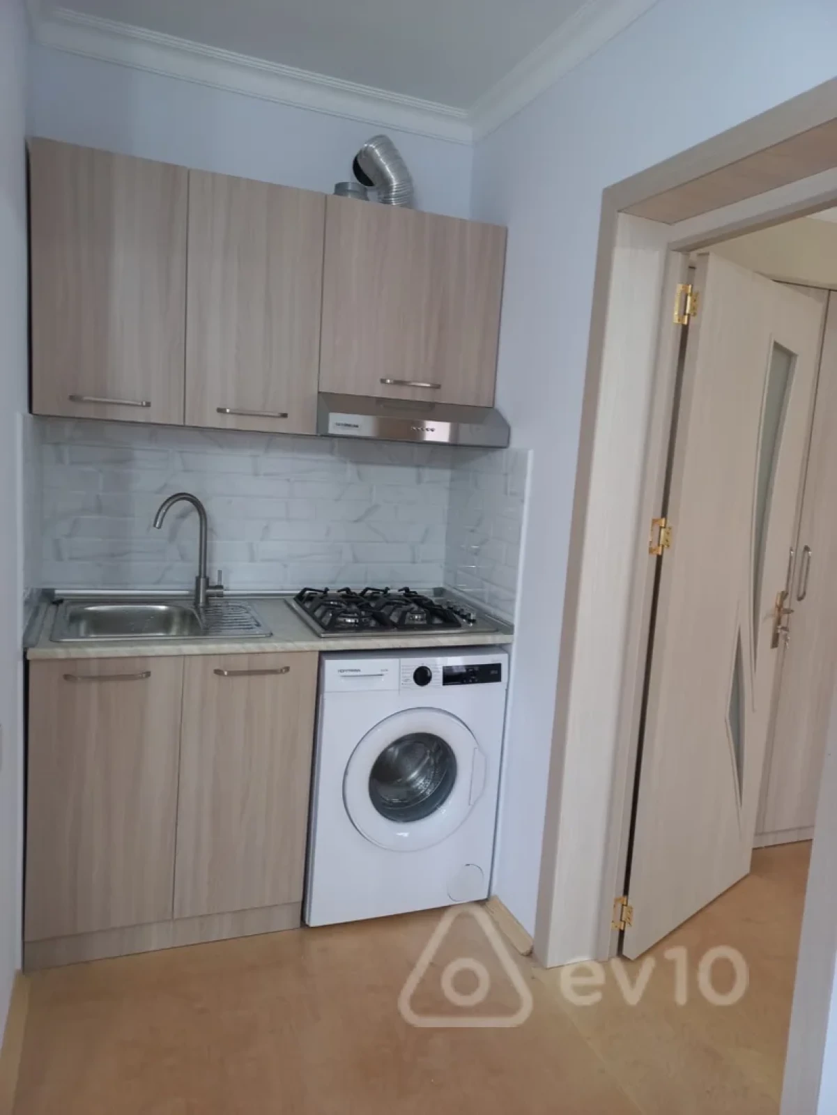 Kirayə verilir 2 otaqlı həyət evi 50 m²