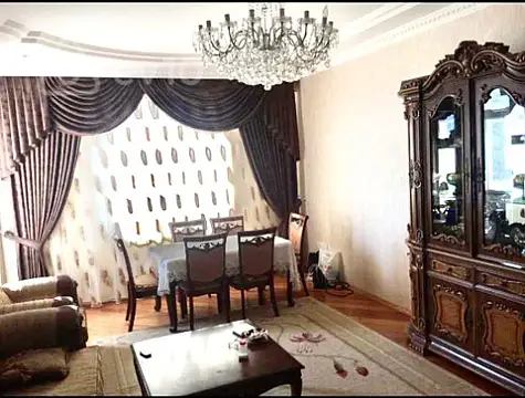 Kirayə verilir 2 otaqlı yeni tikili 80 m²