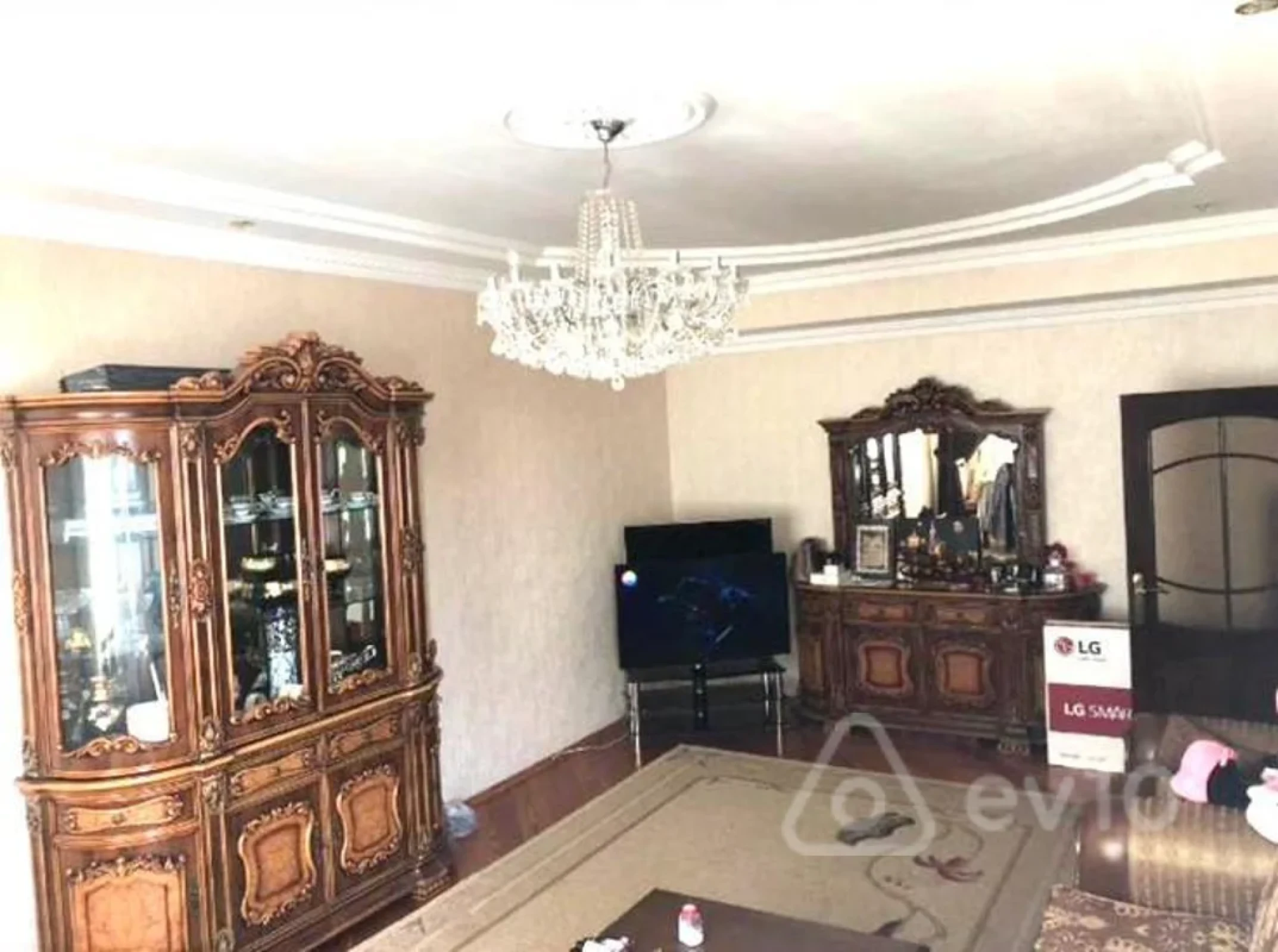 Kirayə verilir 2 otaqlı yeni tikili 80 m²