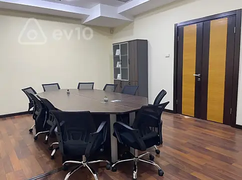 Kirayə verilir 2 otaqlı ofis 50 m²
