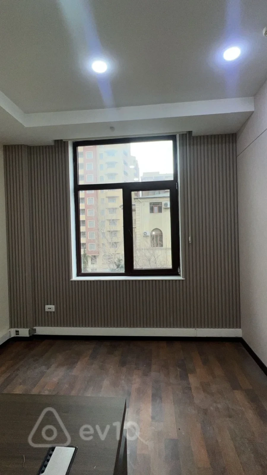 Kirayə verilir 2 otaqlı ofis 50 m²