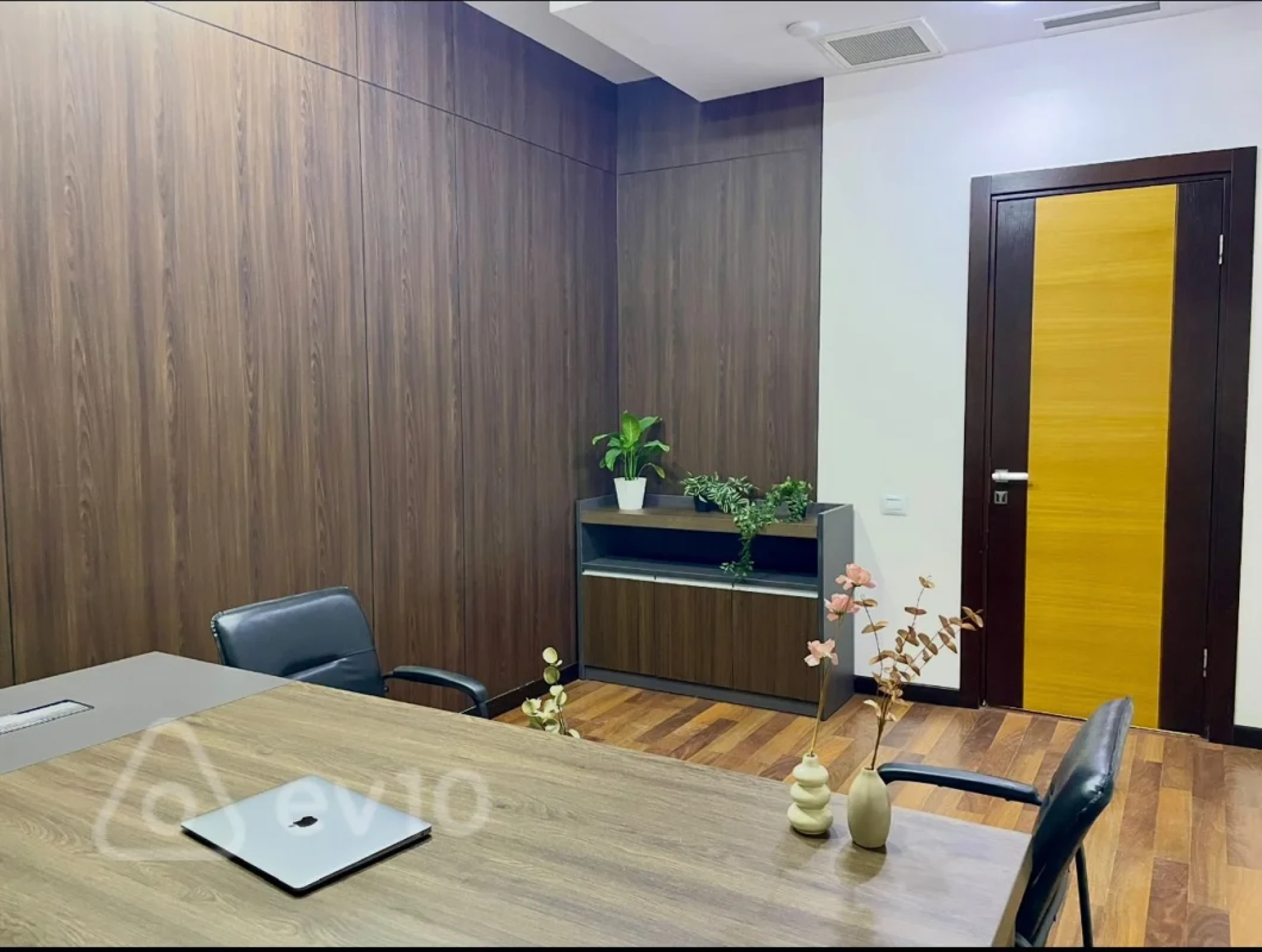 Kirayə verilir 2 otaqlı ofis 50 m²