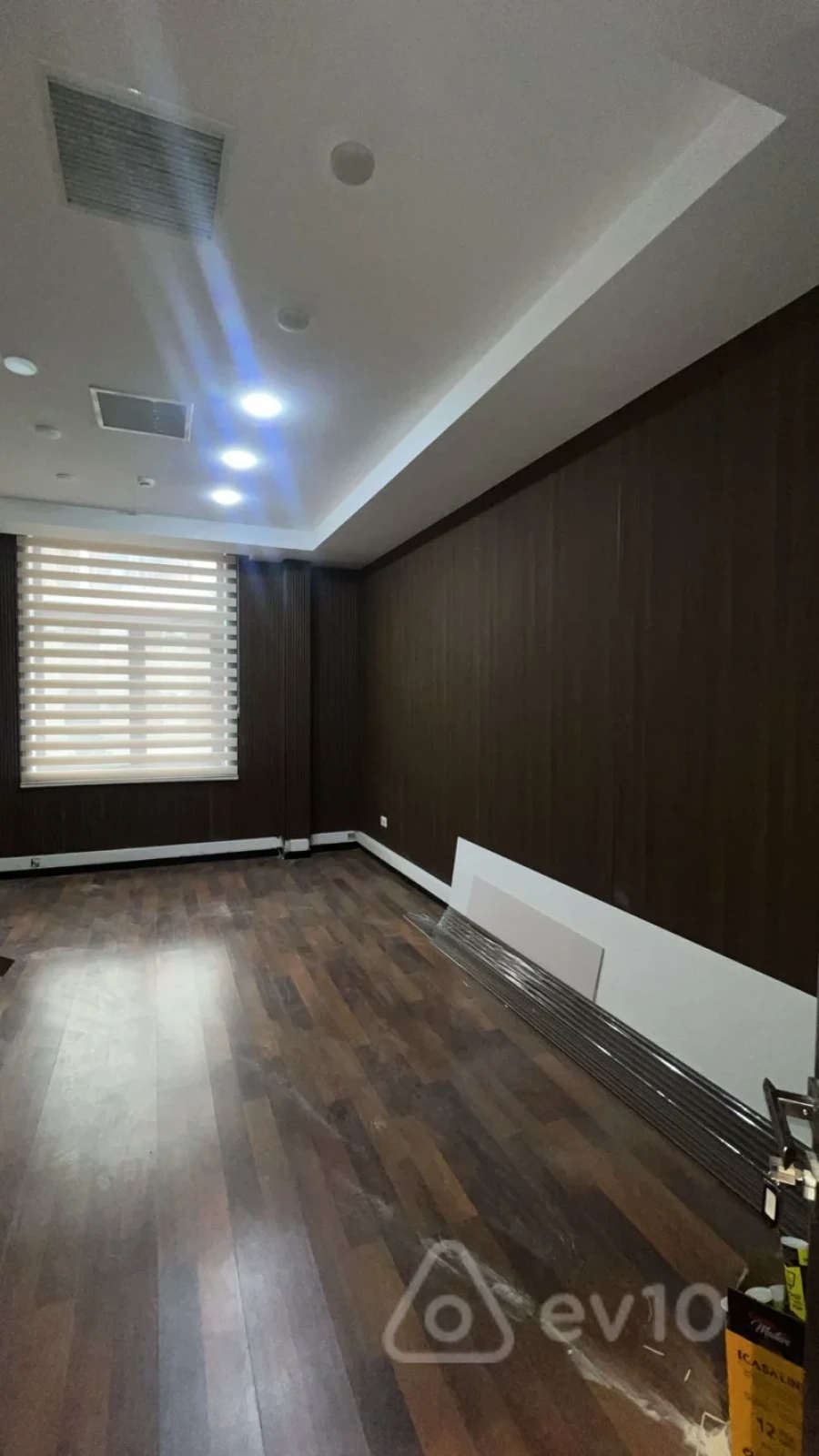 Kirayə verilir 2 otaqlı ofis 50 m²