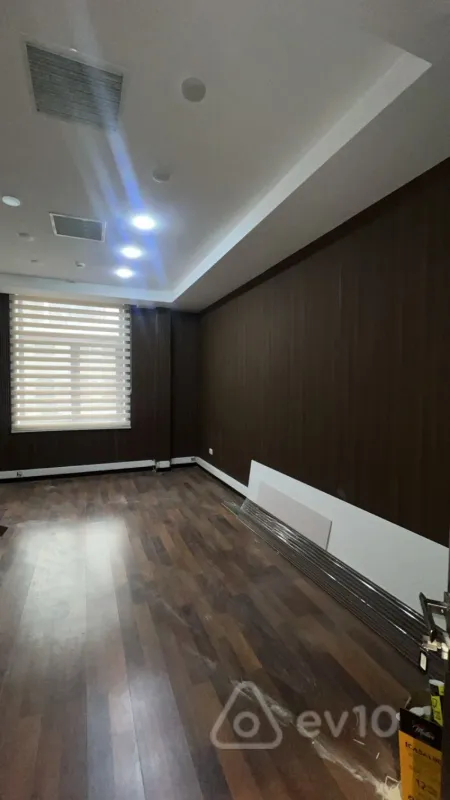 Kirayə verilir 2 otaqlı ofis 50 m²