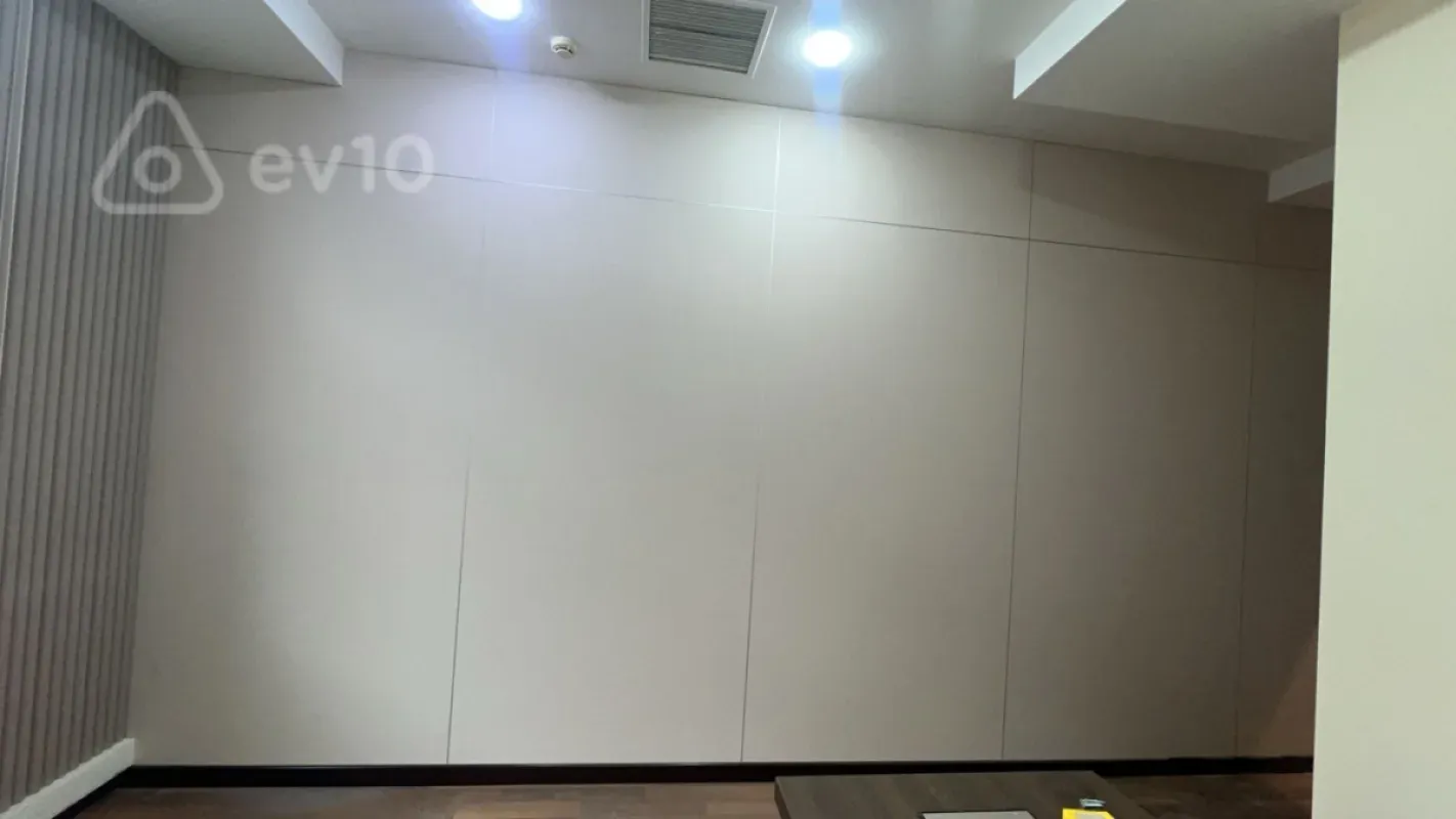 Kirayə verilir 2 otaqlı ofis 50 m²