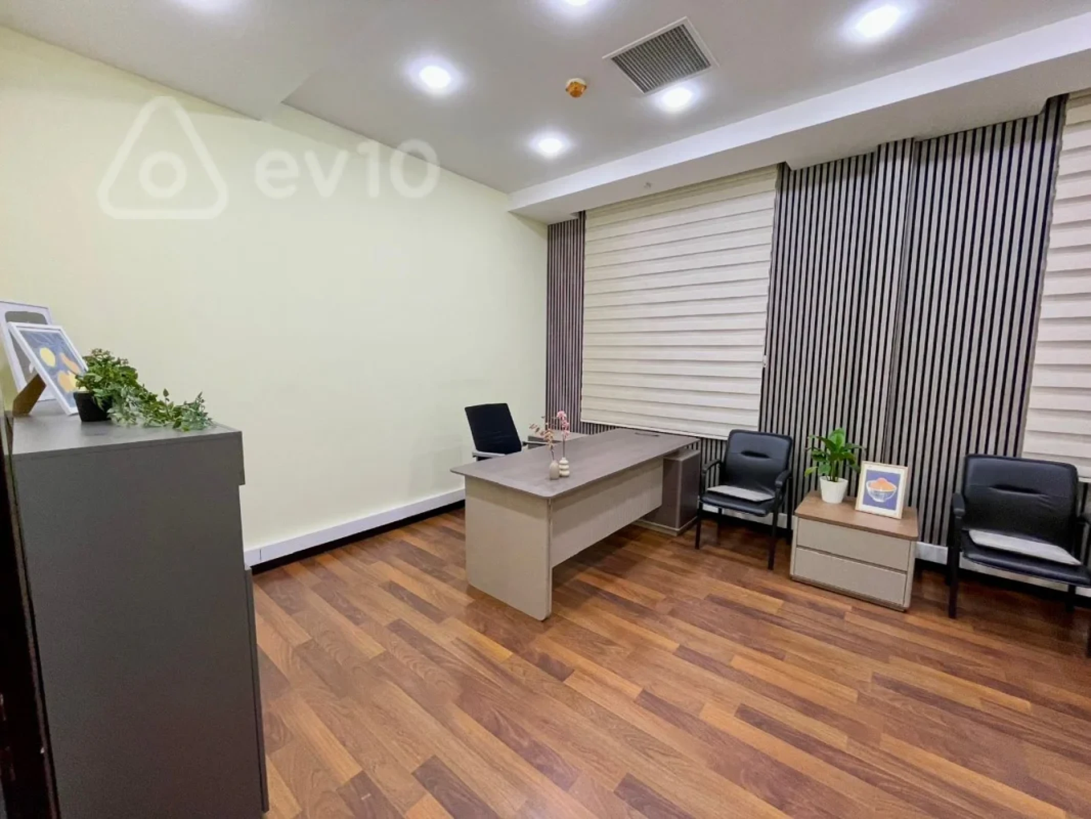 Kirayə verilir 2 otaqlı ofis 50 m²