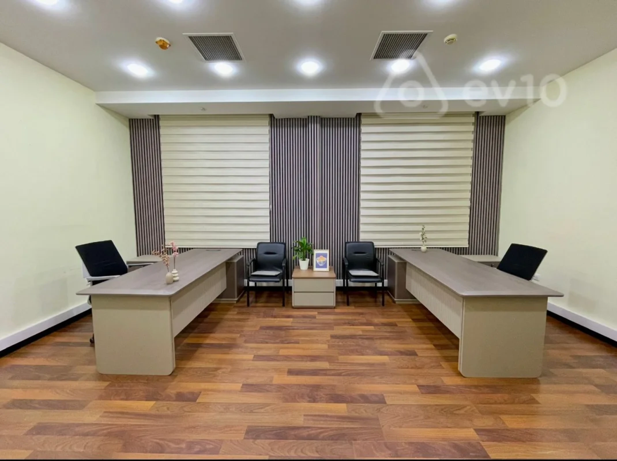 Kirayə verilir 2 otaqlı ofis 50 m²