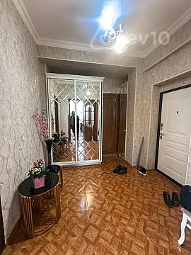 Satılır 2 otaqlı yeni tikili 75 m²