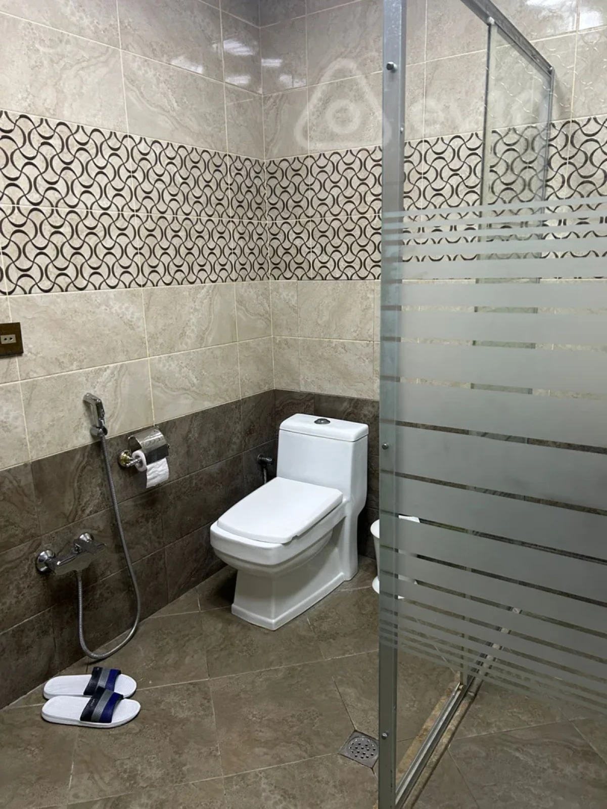 Satılır 2 otaqlı yeni tikili 75 m²