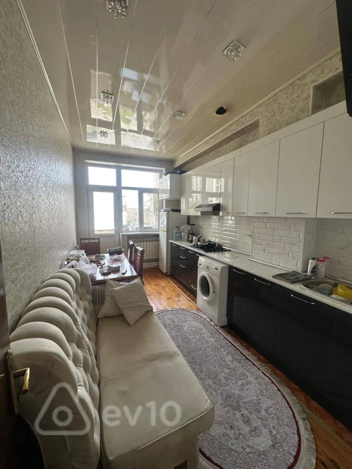 Satılır 2 otaqlı yeni tikili 75 m²