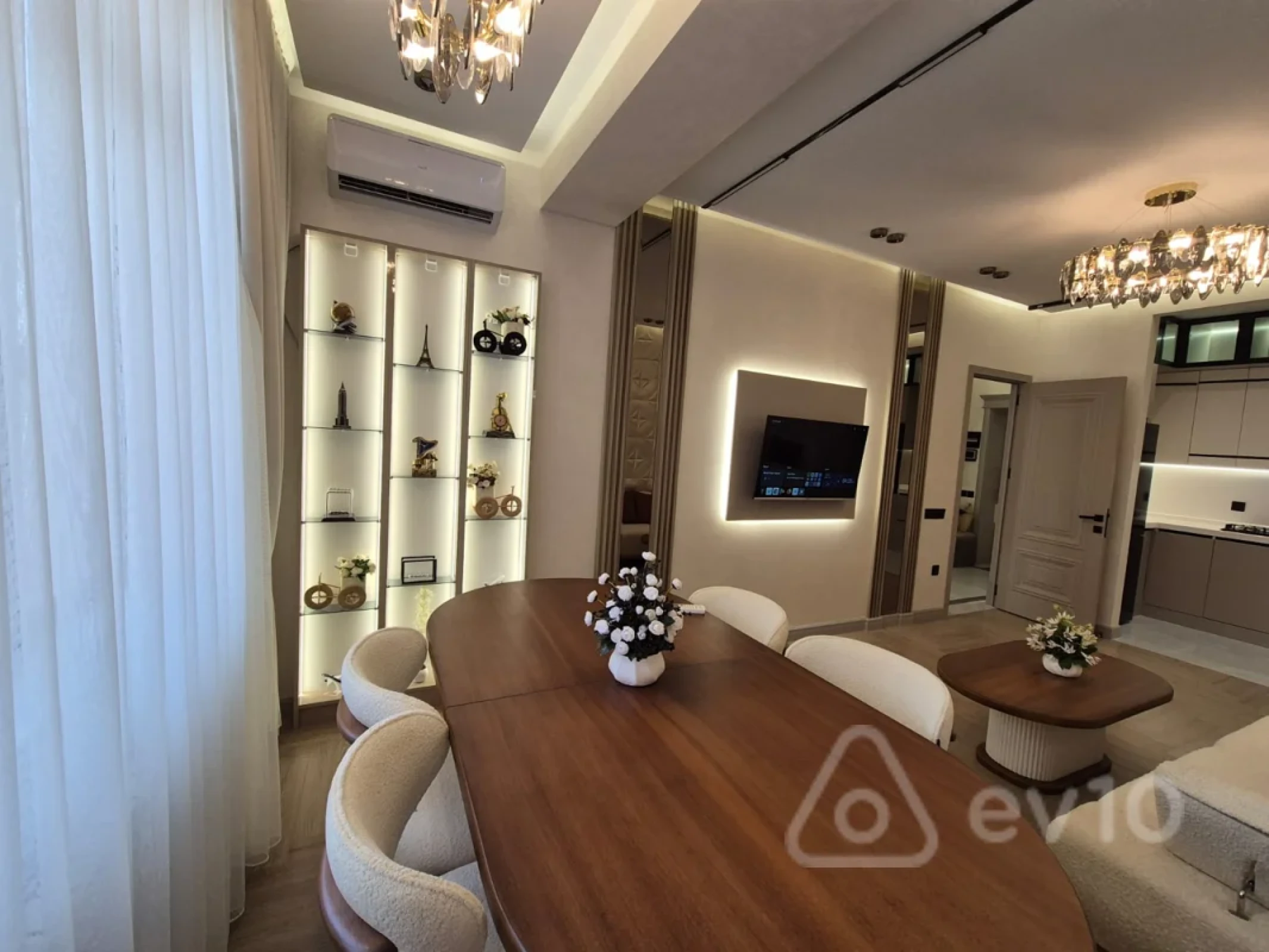 Kirayə verilir 2 otaqlı yeni tikili 65 m²