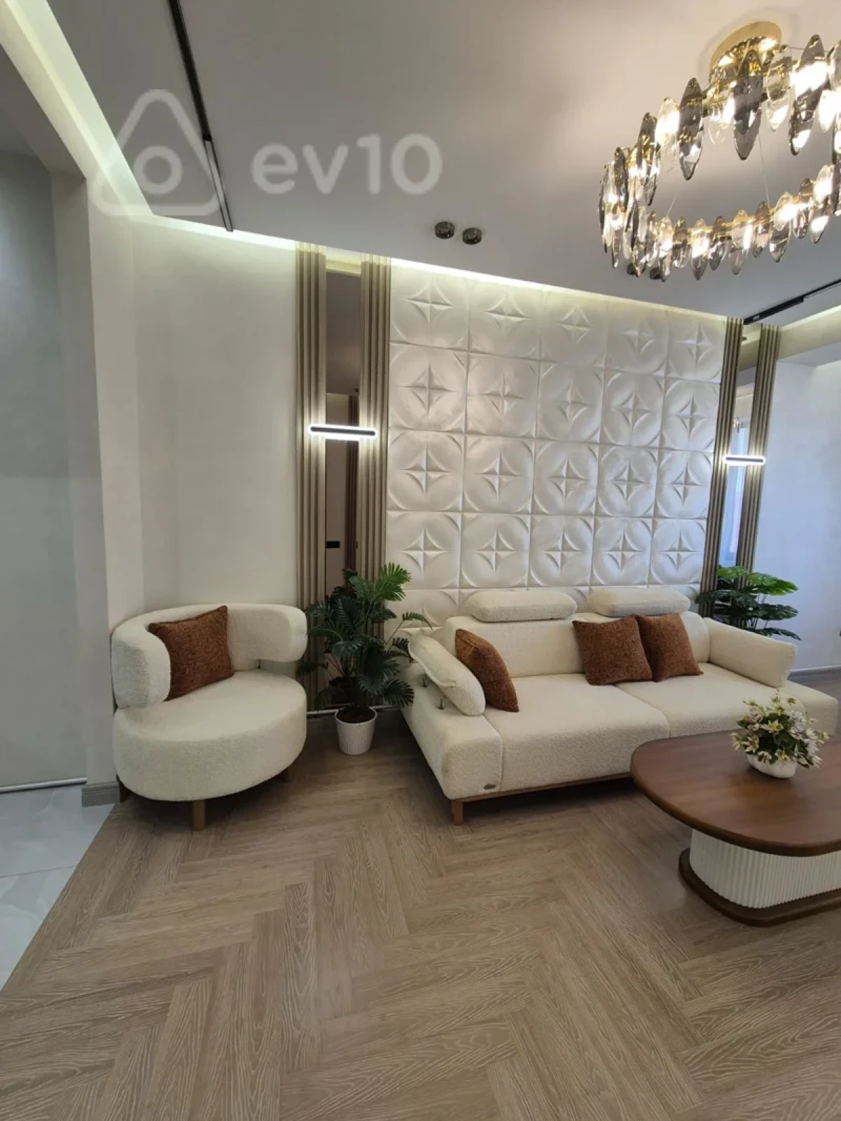 Kirayə verilir 2 otaqlı yeni tikili 65 m²
