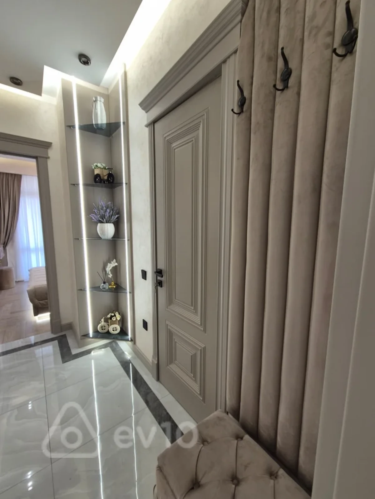 Kirayə verilir 2 otaqlı yeni tikili 65 m²