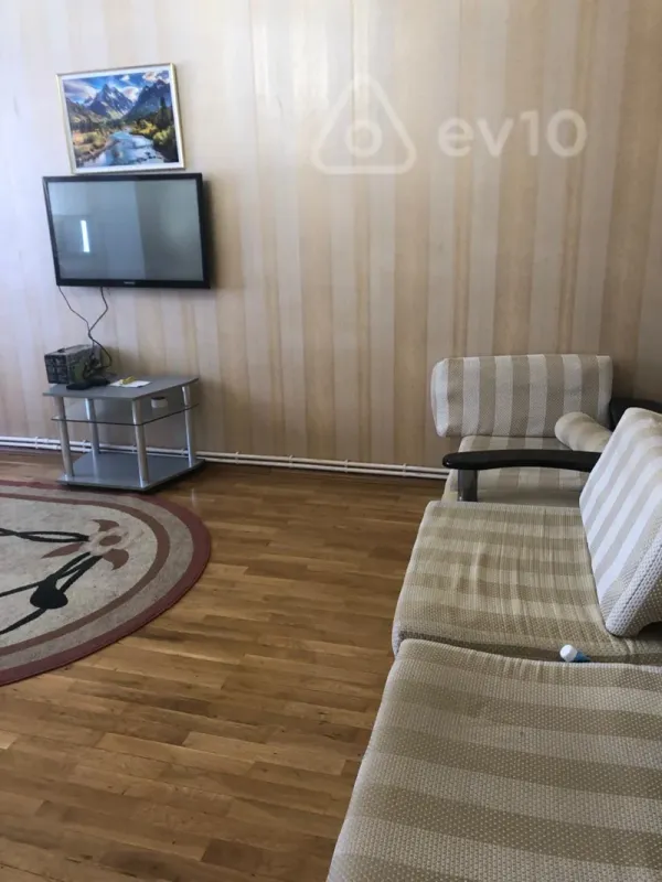 Kirayə verilir 3 otaqlı yeni tikili 120 m²
