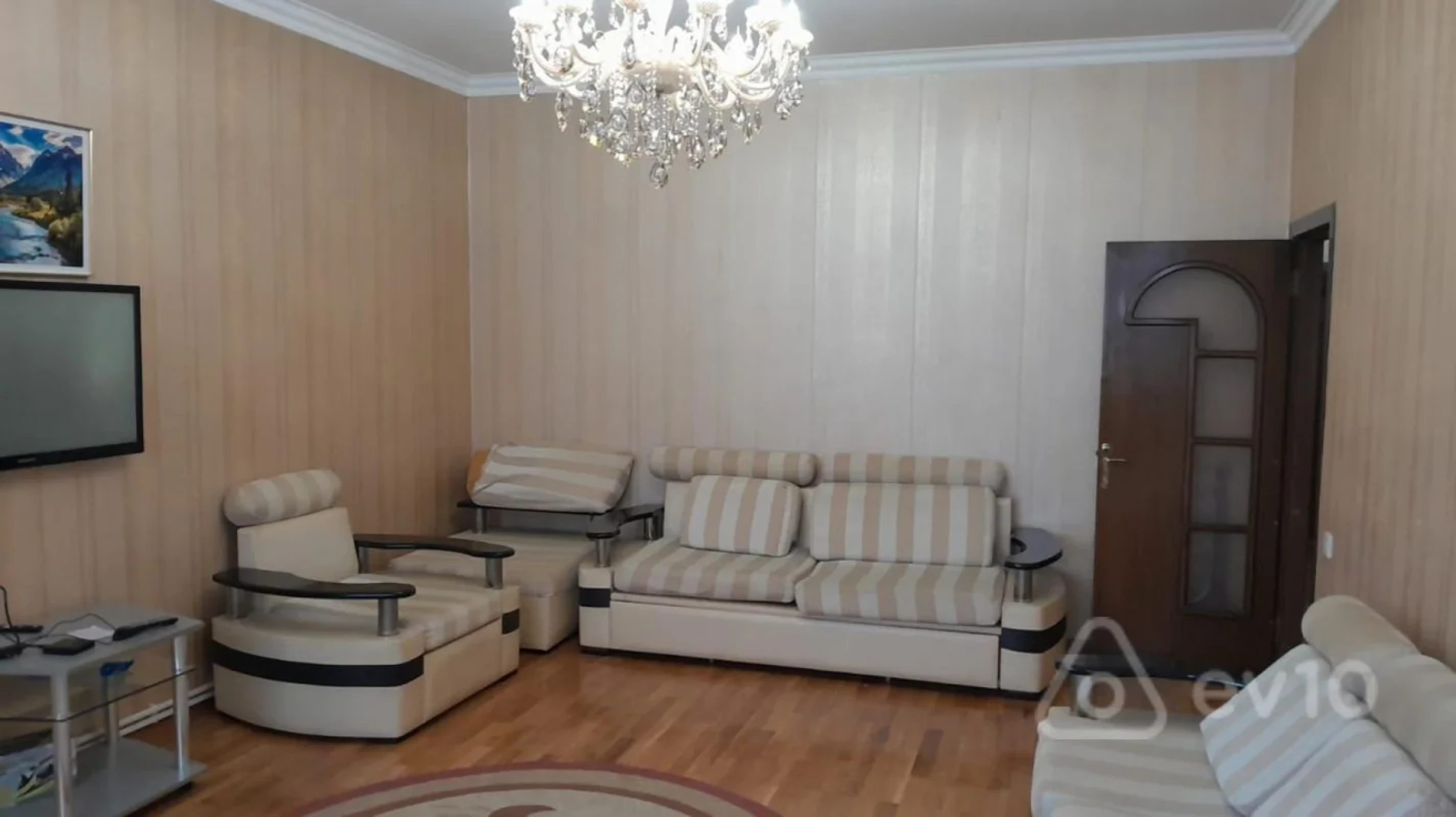Kirayə verilir 3 otaqlı yeni tikili 120 m²