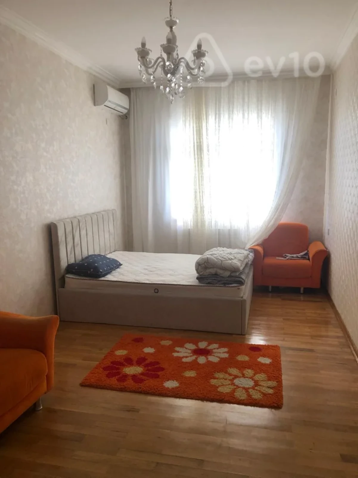 Kirayə verilir 3 otaqlı yeni tikili 120 m²