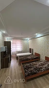 Kirayə verilir 3 otaqlı yeni tikili 120 m²