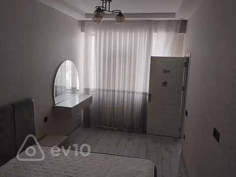 Kirayə verilir 3 otaqlı yeni tikili 90 m²