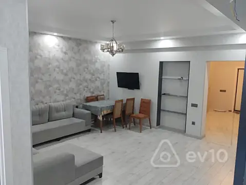 Kirayə verilir 3 otaqlı yeni tikili 90 m²