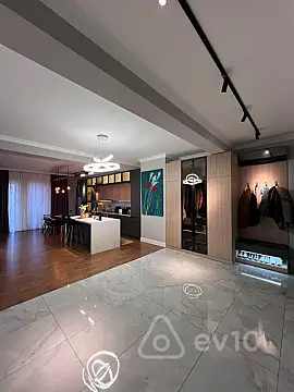 Kirayə verilir 3 otaqlı yeni tikili 157 m²