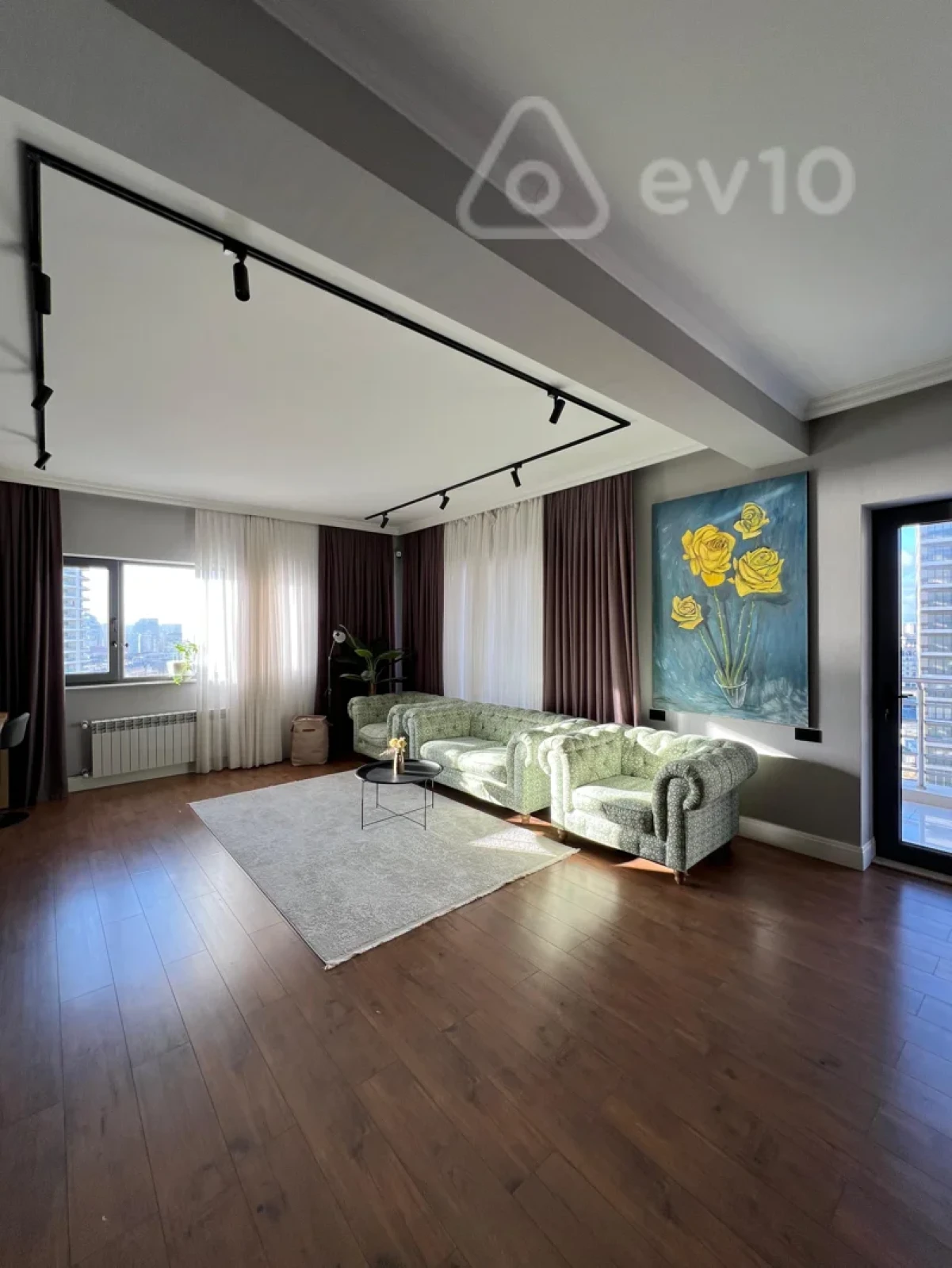 Kirayə verilir 3 otaqlı yeni tikili 157 m²