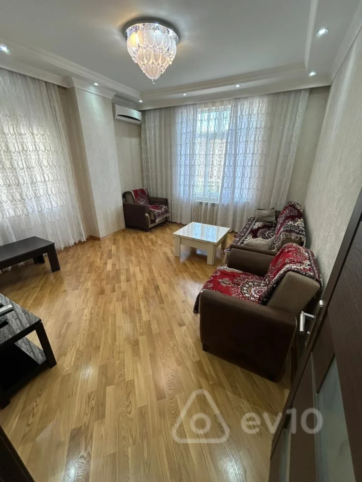 Kirayə verilir 3 otaqlı yeni tikili 100 m²