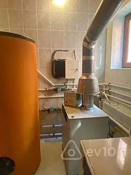 Kirayə verilir 7 otaqlı həyət evi 750 m²