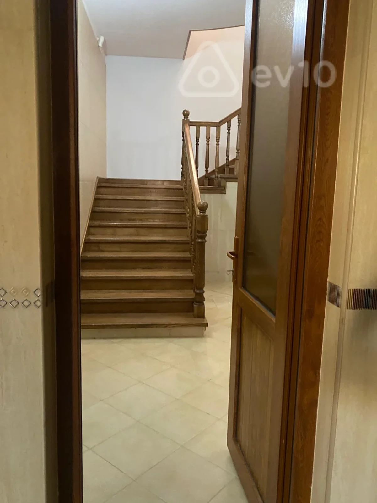 Kirayə verilir 7 otaqlı həyət evi 750 m²
