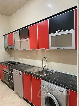 Kirayə verilir 7 otaqlı həyət evi 750 m²
