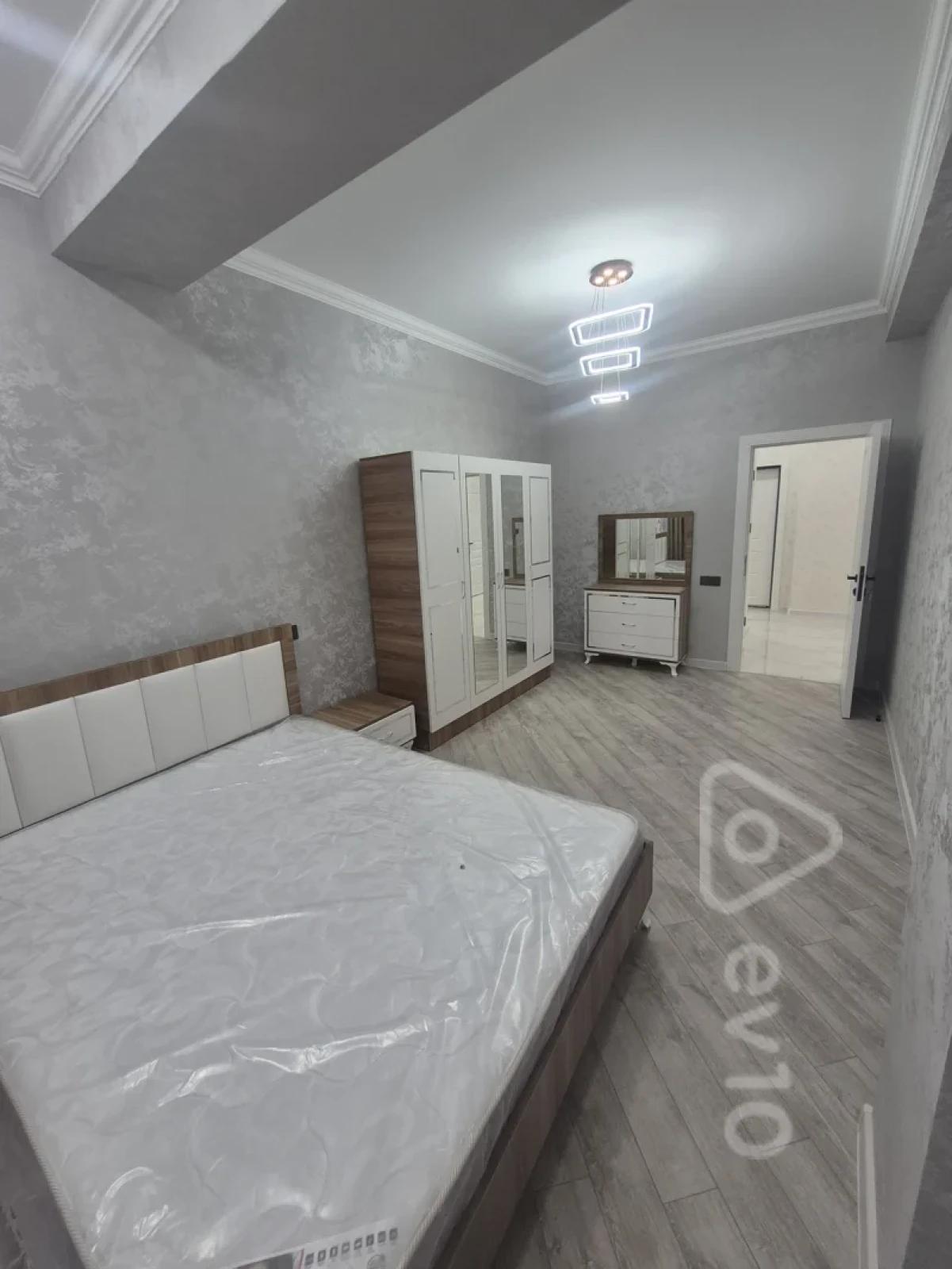 Kirayə verilir 2 otaqlı yeni tikili 90 m²