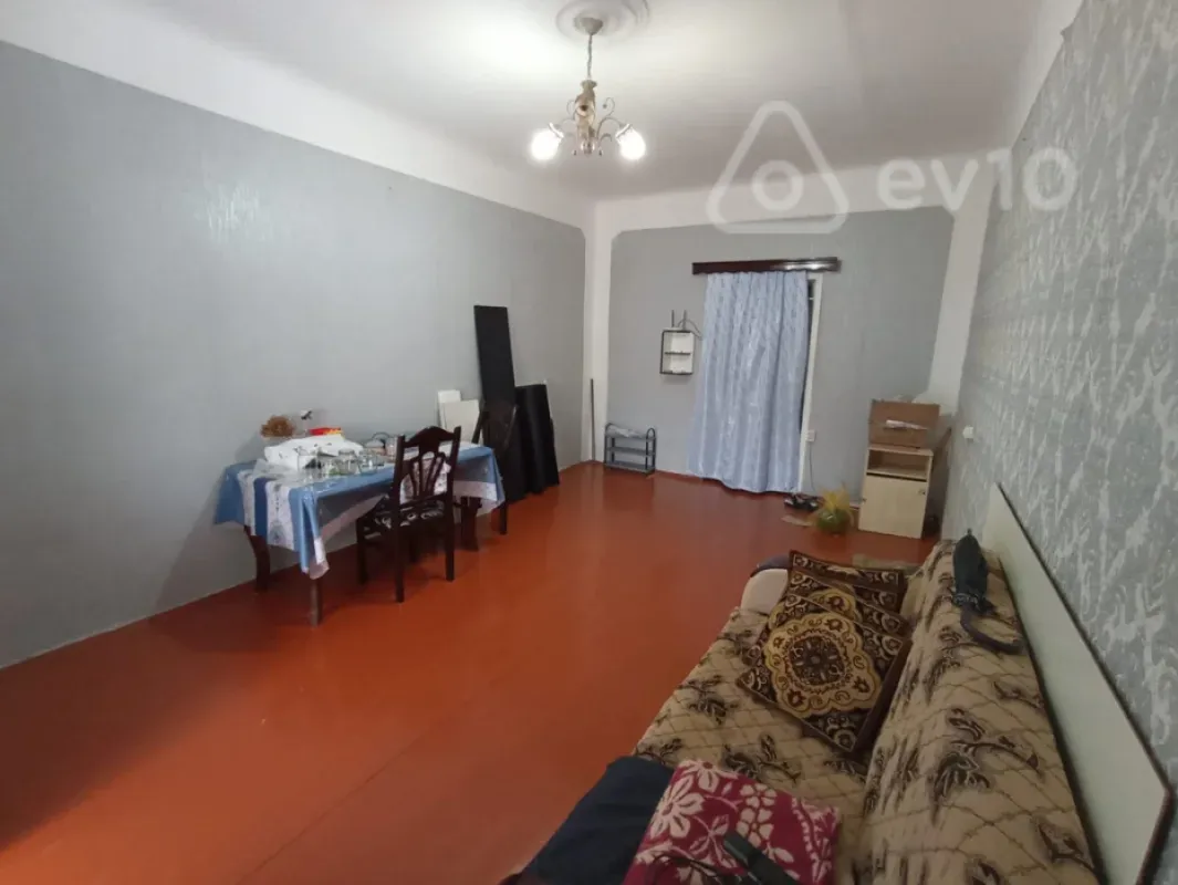 Kirayə verilir 1 otaqlı köhnə tikili 35 m²