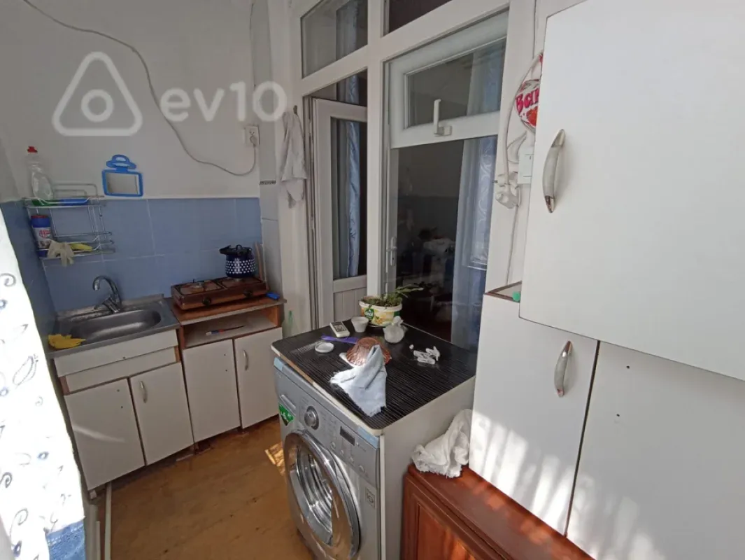 Kirayə verilir 1 otaqlı köhnə tikili 35 m²