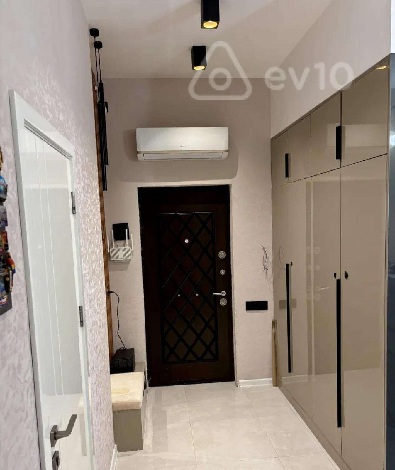 Kirayə verilir 2 otaqlı yeni tikili 60 m²