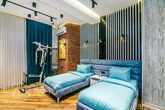 Kirayə verilir 5 otaqlı yeni tikili 245 m²