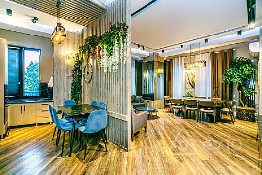 Kirayə verilir 5 otaqlı yeni tikili 245 m²