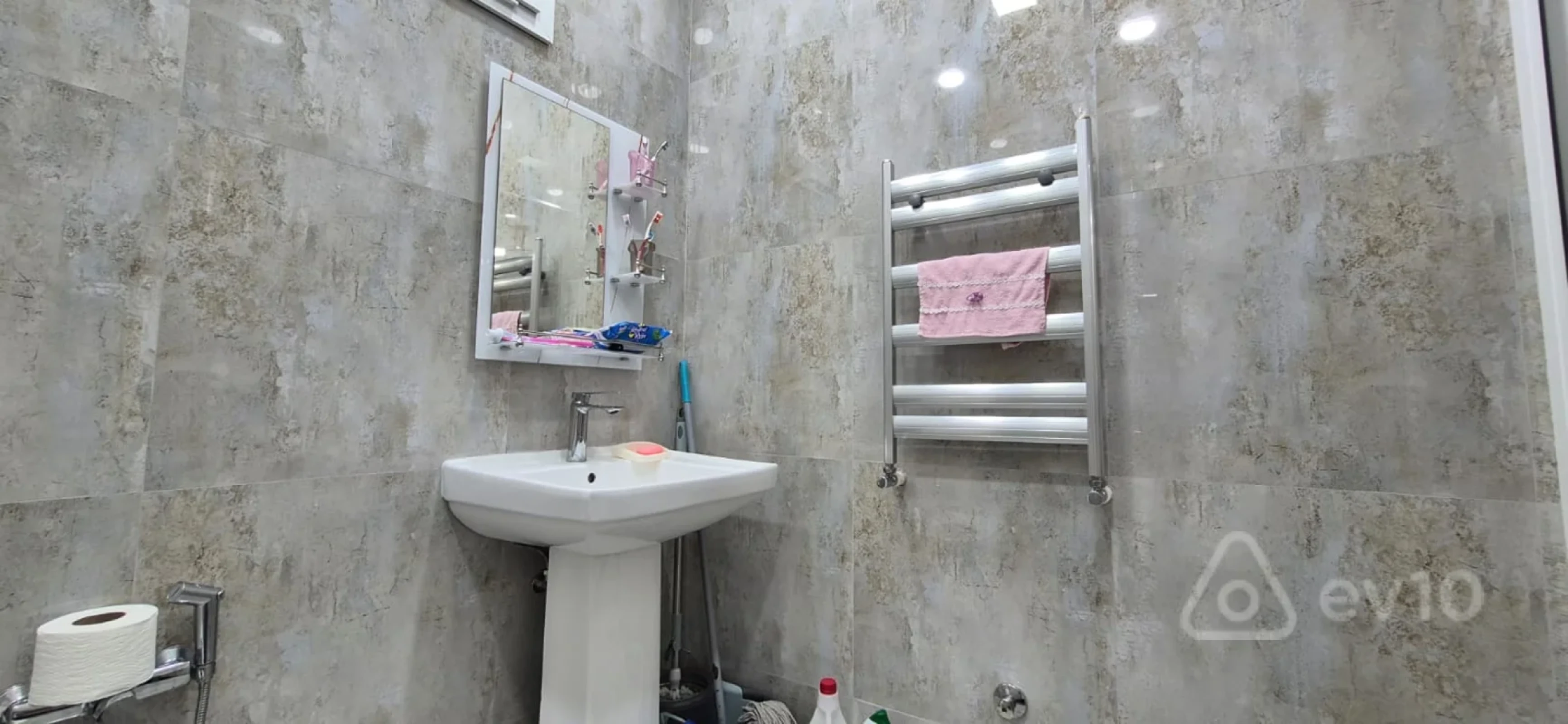 Kirayə verilir 4 otaqlı həyət evi 125 m²