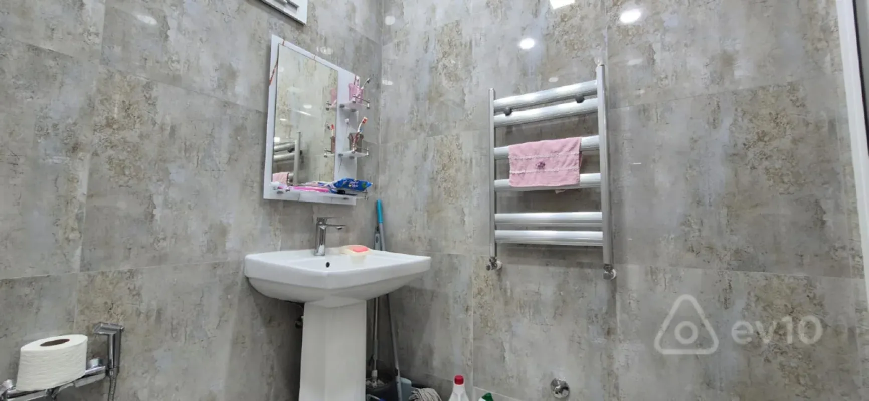 Kirayə verilir 4 otaqlı həyət evi 125 m²