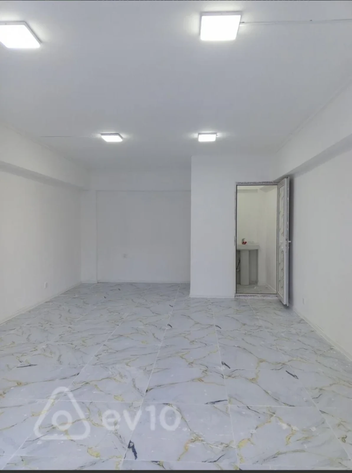 Satılır mənzil 26 m²