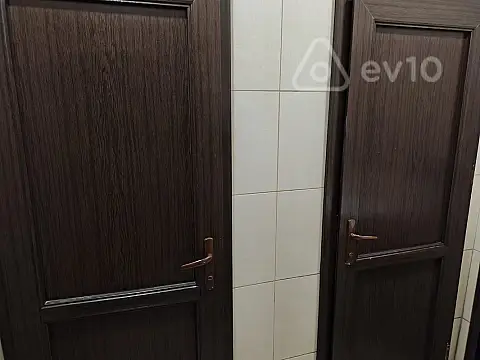 Kirayə verilir mənzil 450 m²