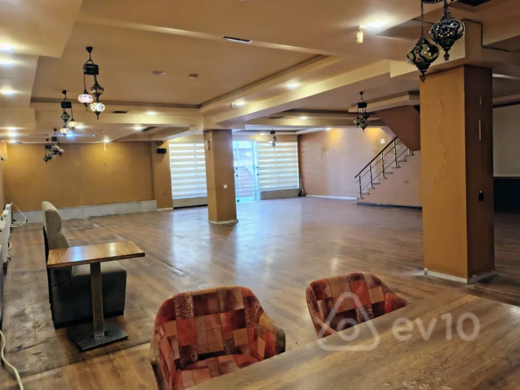 Kirayə verilir mənzil 450 m²