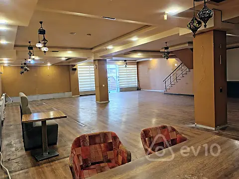 Kirayə verilir mənzil 450 m²