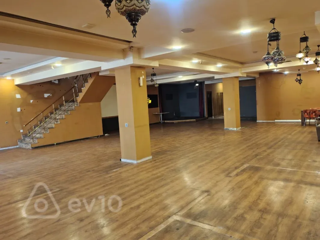 Kirayə verilir mənzil 450 m²