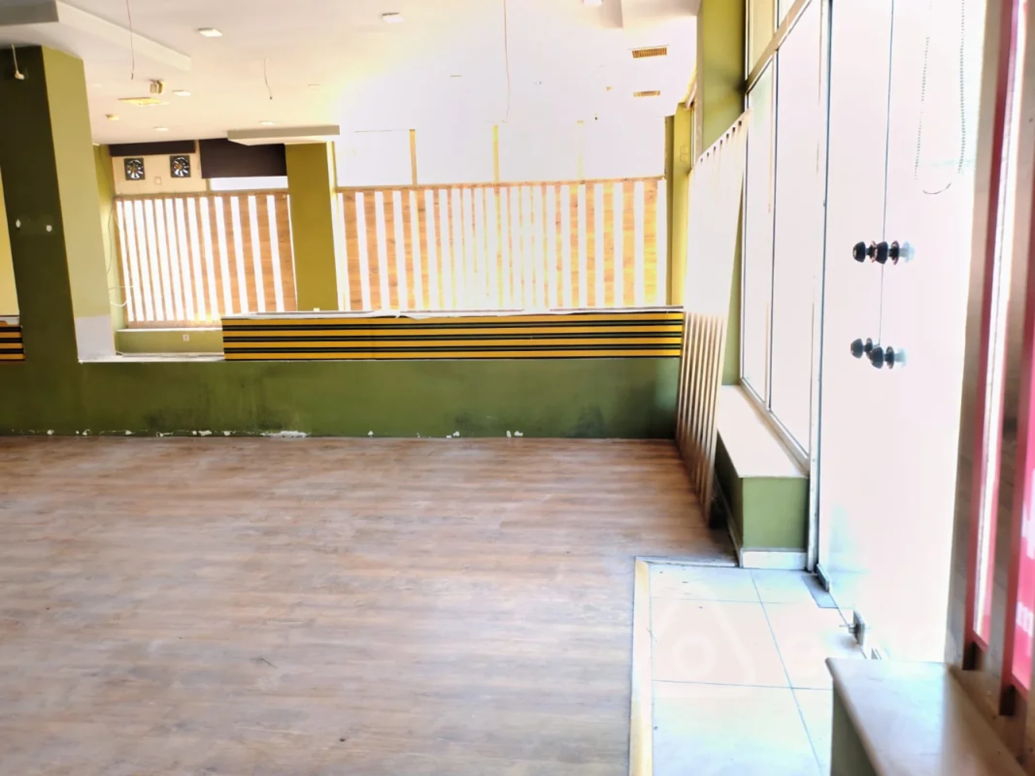 Kirayə verilir mənzil 450 m²